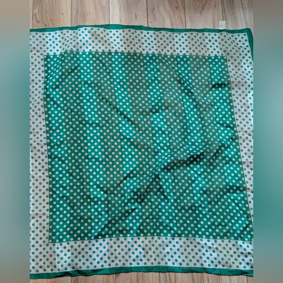 Vtg Berkshire Made in Italy Green Polka Dot Square Scarf - Picture 2 of 6